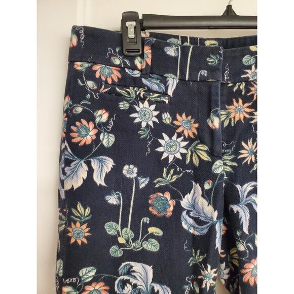 Women's Ann Taylor Navy Floral "Devin Fit" Crop Pants | Size 6 - Picture 4 of 10